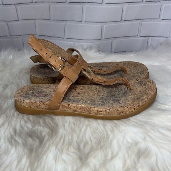 UGG Tan Leather Madonna Thong Sandals Sz 6.5 - Picture 5 of 7